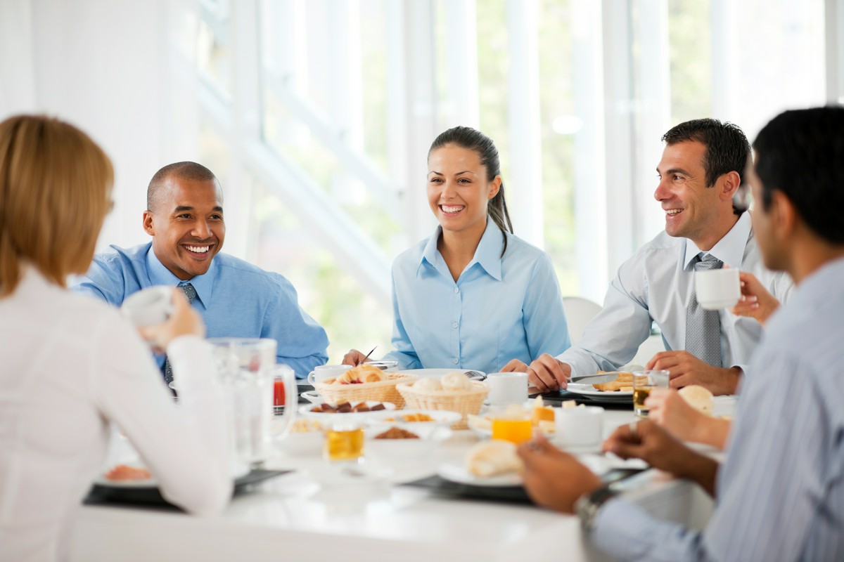 biznesowe śniadanie